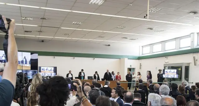 Carminati e altri 16 a processo