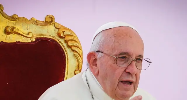 Papa, rispettare vita da inizio a fine