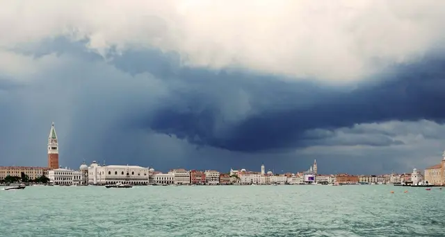 Temporali Veneto, crollo temperatura