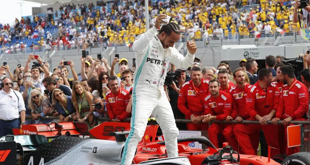 Formula 1, è ancora un assolo Mercedes: in Francia vince Hamilton