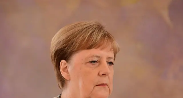 Angela Merkel di nuovo colta da tremore