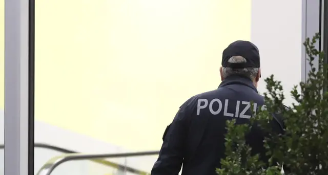 Poliziotto ferito durante lite a Roma