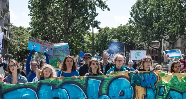 Sempre peggio l'inquinamento a Parigi