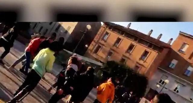 Piazze come ring per risse, 7 arresti