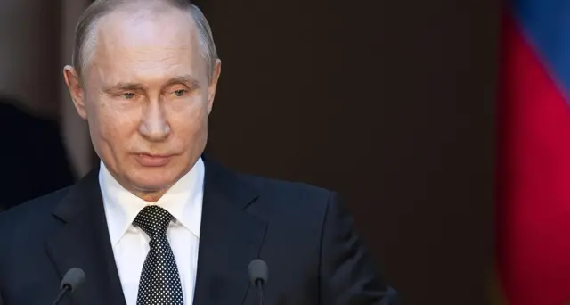 Sondaggio, popolarità di Putin sale 68%