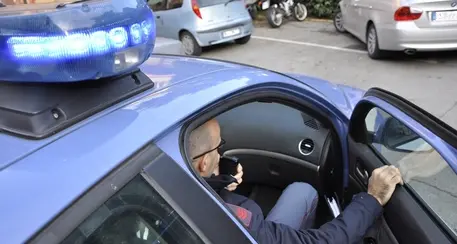 Riva, tentato furto in casa, denunciate due giovani. Spunta un cacciavite gigante