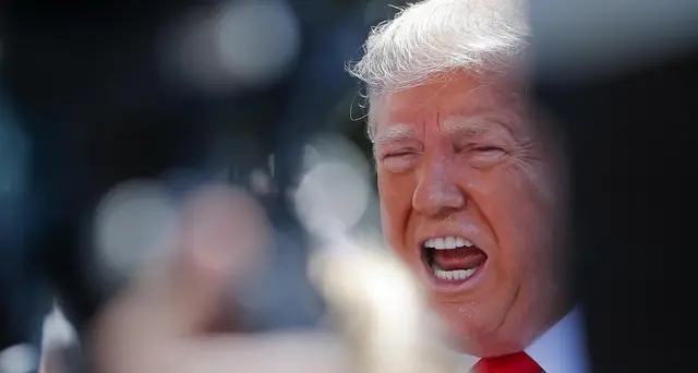 Dure critiche da ambasciatore Gb a Trump