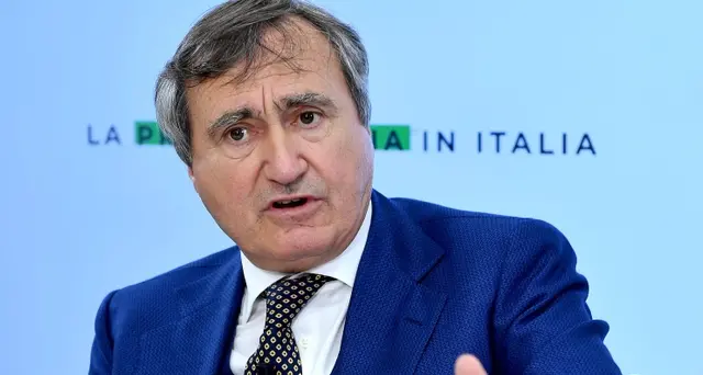 Nave sbanda: sindaco, Toninelli decida