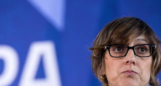 P.a. per controlli scattano impronte