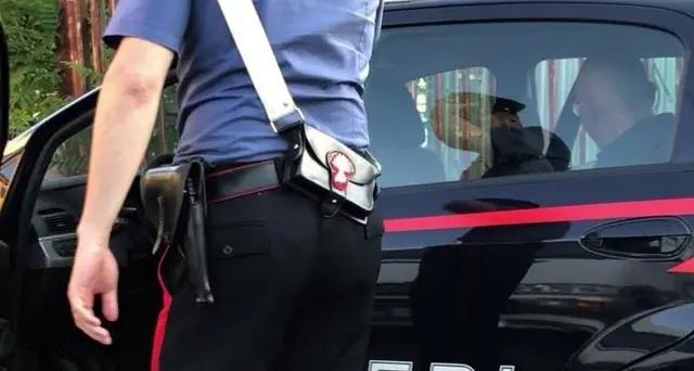 Esplode bomba carta davanti casa Napoli