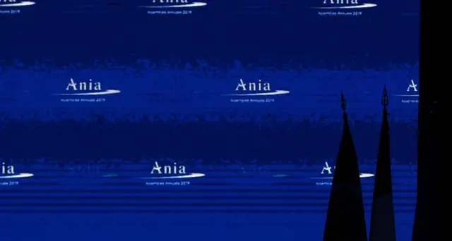 Conte, ridurre debito e cuneo fiscale