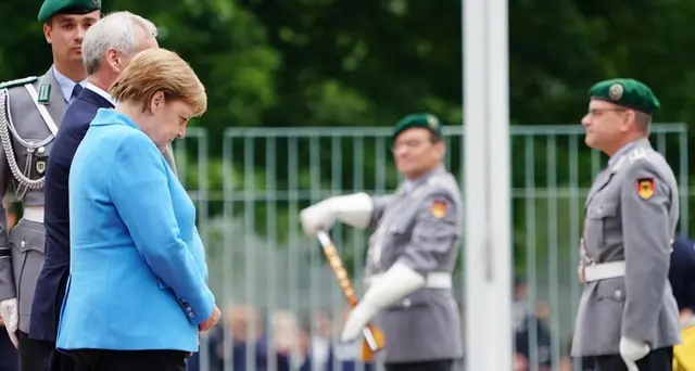 Portavoce governo, Merkel sta bene