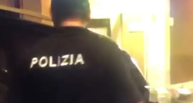 Travolge bimbi col suv, arrestato 34enne