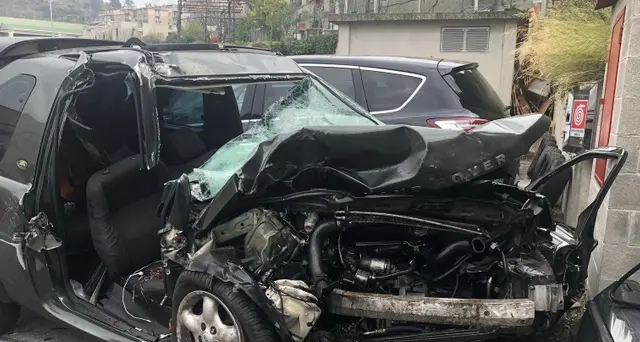 Auto si schianta in A7 a Genova,un morto