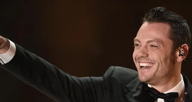 Tiziano Ferro si è sposato con Victor