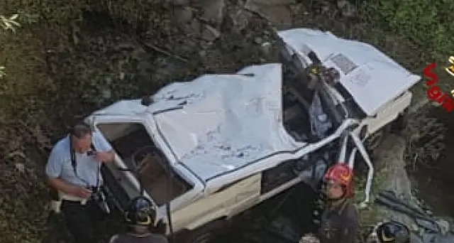 Auto in torrente, due morti a Pistoia