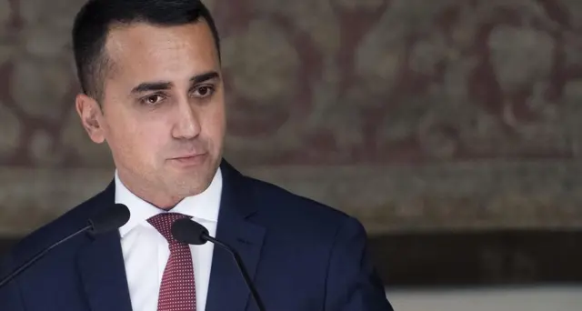 Di Maio,freno salario minimo è pugnalata