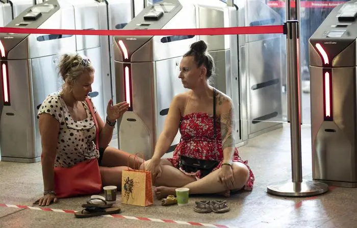 Ritardi e cancellazioni dei treni alla stazione Termini. Roma, 22 luglio 2019 ANSA/MASSIMO PERCOSSI