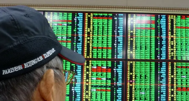 Borsa Tokyo, apertura in rialzo (+0,49%)