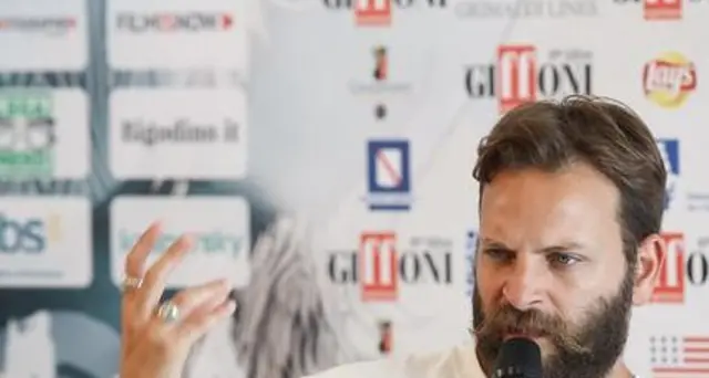 Borghi, giovani hanno problema Facebook