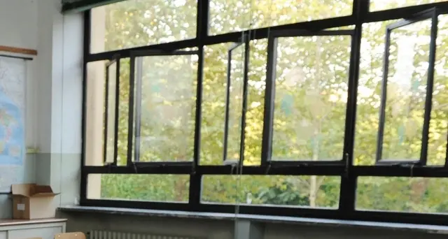 Violenze su bimbi, sospese due maestre