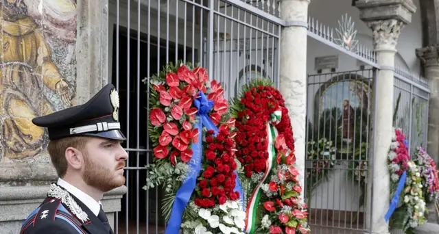 Funerali cc ucciso,'Stato impari da lui'