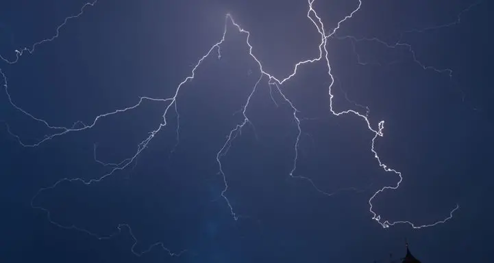 Bilancio meteo per il mese di luglio, caldo sopra la media e record di fulmini