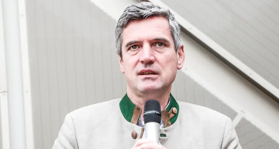 Dorfmann: «Bene la svolta centrista di Berlusconi»