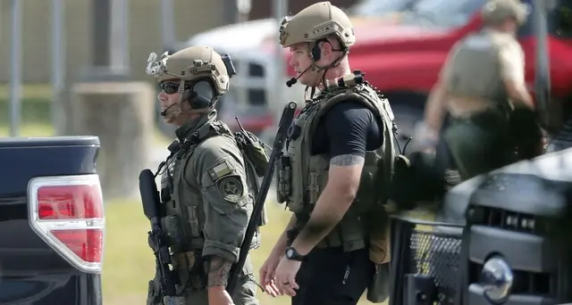 Sparatoria in un supermarket in Texas, almeno 18 morti