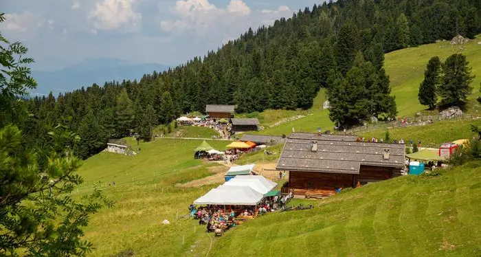 A Obereggen torna la festa delle malghe