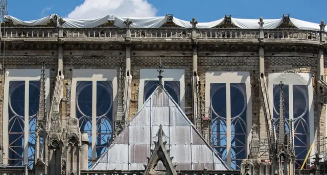 Nuovi rilievi sul piombo a Notre-Dame