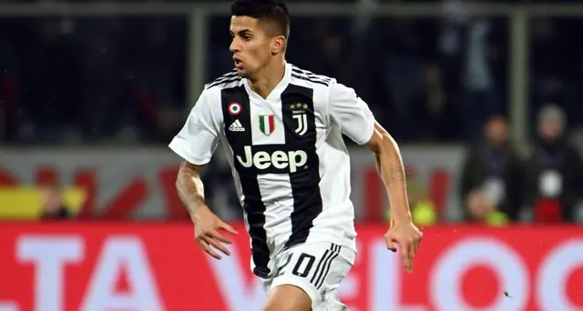 Juve, a un passo scambio Cancelo-Danilo