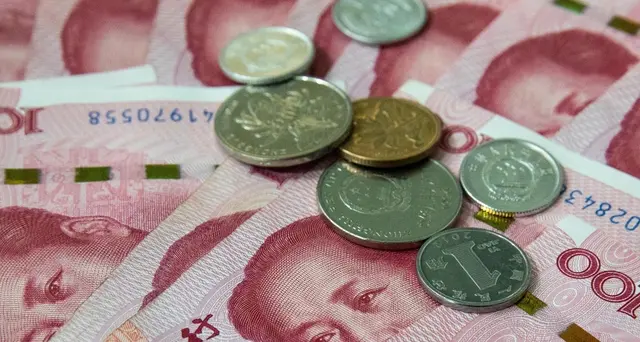 Cina fissa cambio yuan sopra le attese