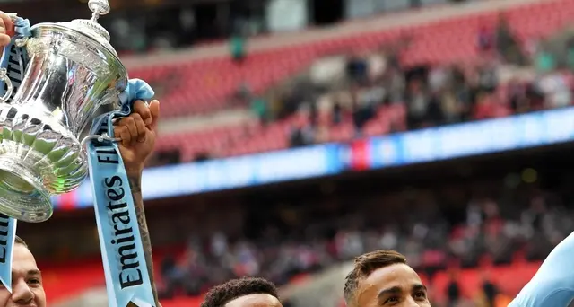 Danilo, Juve ottimo posto, una casa