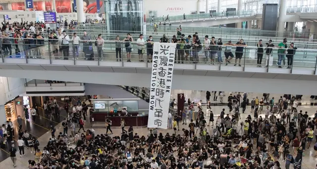 Amb. Cina, gli Usa sostengono Hong Kong