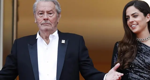 Figlia Delon, papà è un combattente