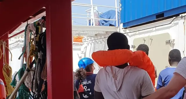 Vietato l'ingresso a Ocean Viking