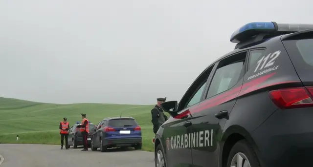 Spari, ucciso uomo e ferito 18enne