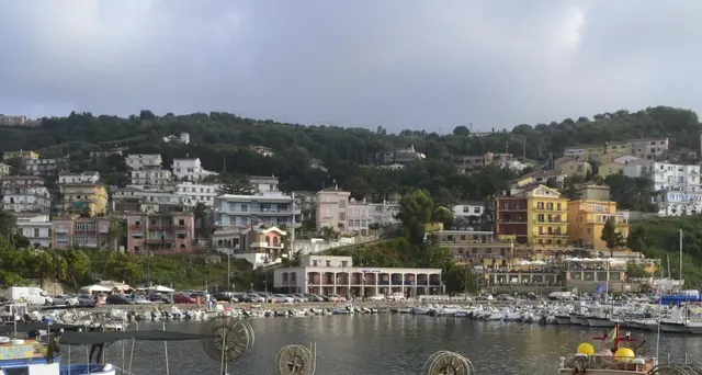 Ad Agropoli basta girare in costume