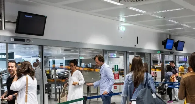 Muore alla Malpensa: aveva ingerito droga