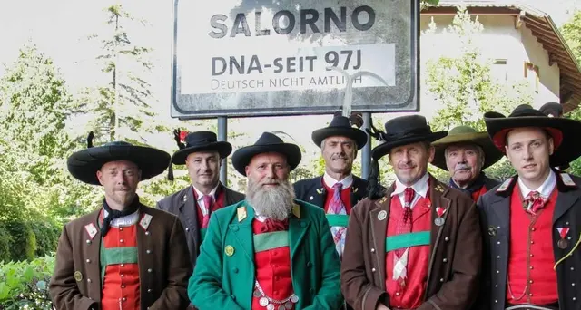 A. Adige: Schuetzen coprono 600 cartelli
