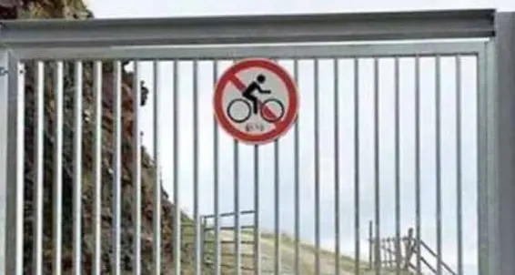 Bressanone, cancelli contro i biker. I malgari: \"Causano danni e rischi per i camminatori\"