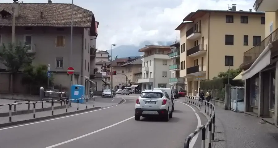 «Bianchi chiacchiera, ma via Kennedy soffoca»