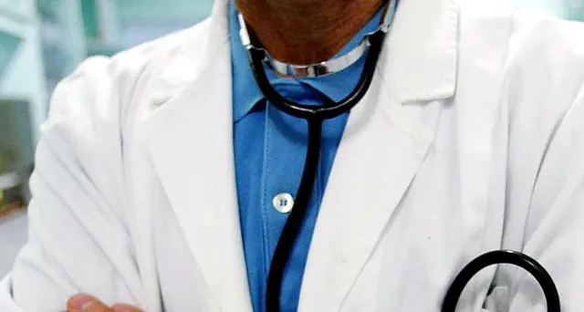 Dimesso ospedale muore 17enne,2 indagati