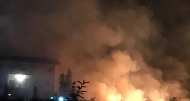 Incendio minaccia rovine antica Vibo