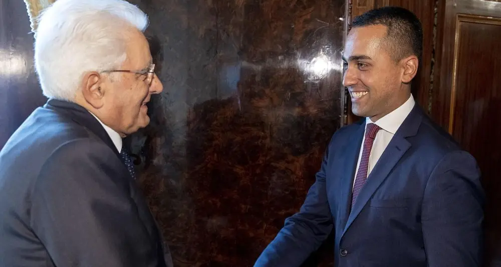 Di Maio dice sì al nuovo governo: non lasceremo affondare la nave