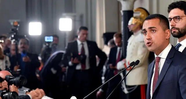 Di Maio, taglio degli eletti si fa