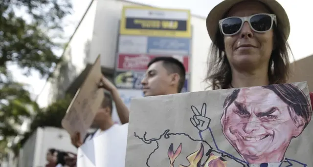Bolsonaro: roghi no motivo per sanzioni