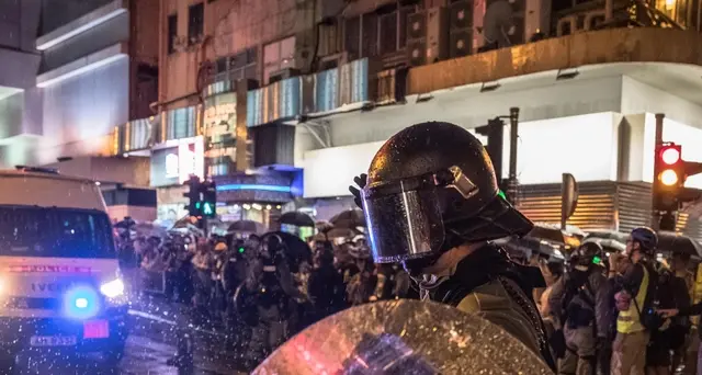 Hong Kong, 36 gli arresti nel weekend
