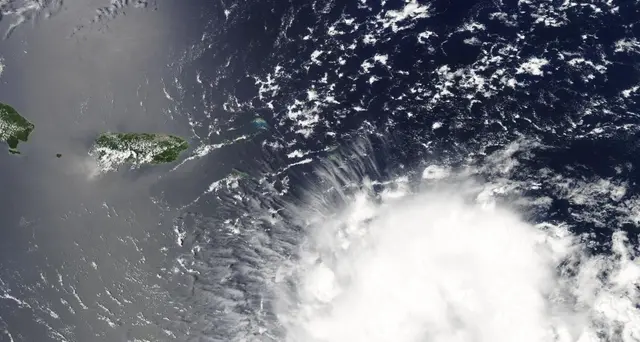 Uragano su Puerto Rico, allerta Florida